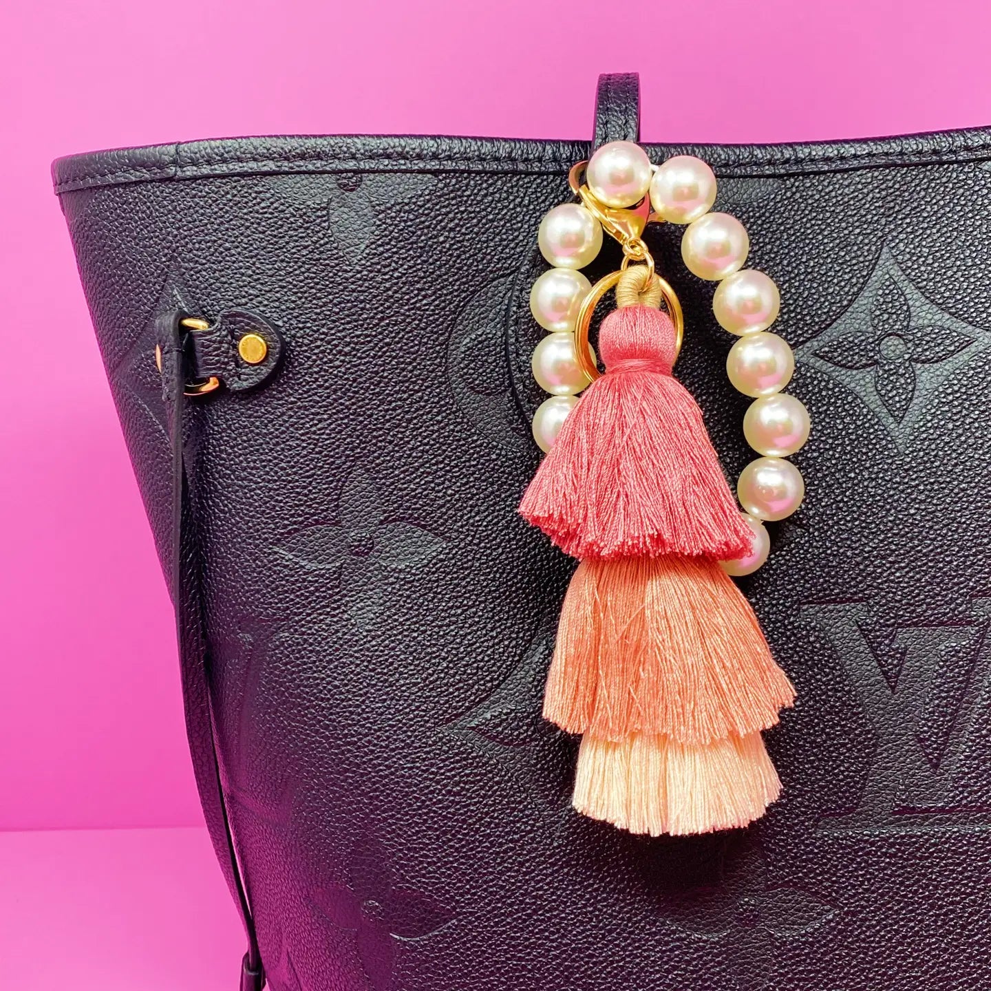 Classy Girl Pearl Tassel Key Chain